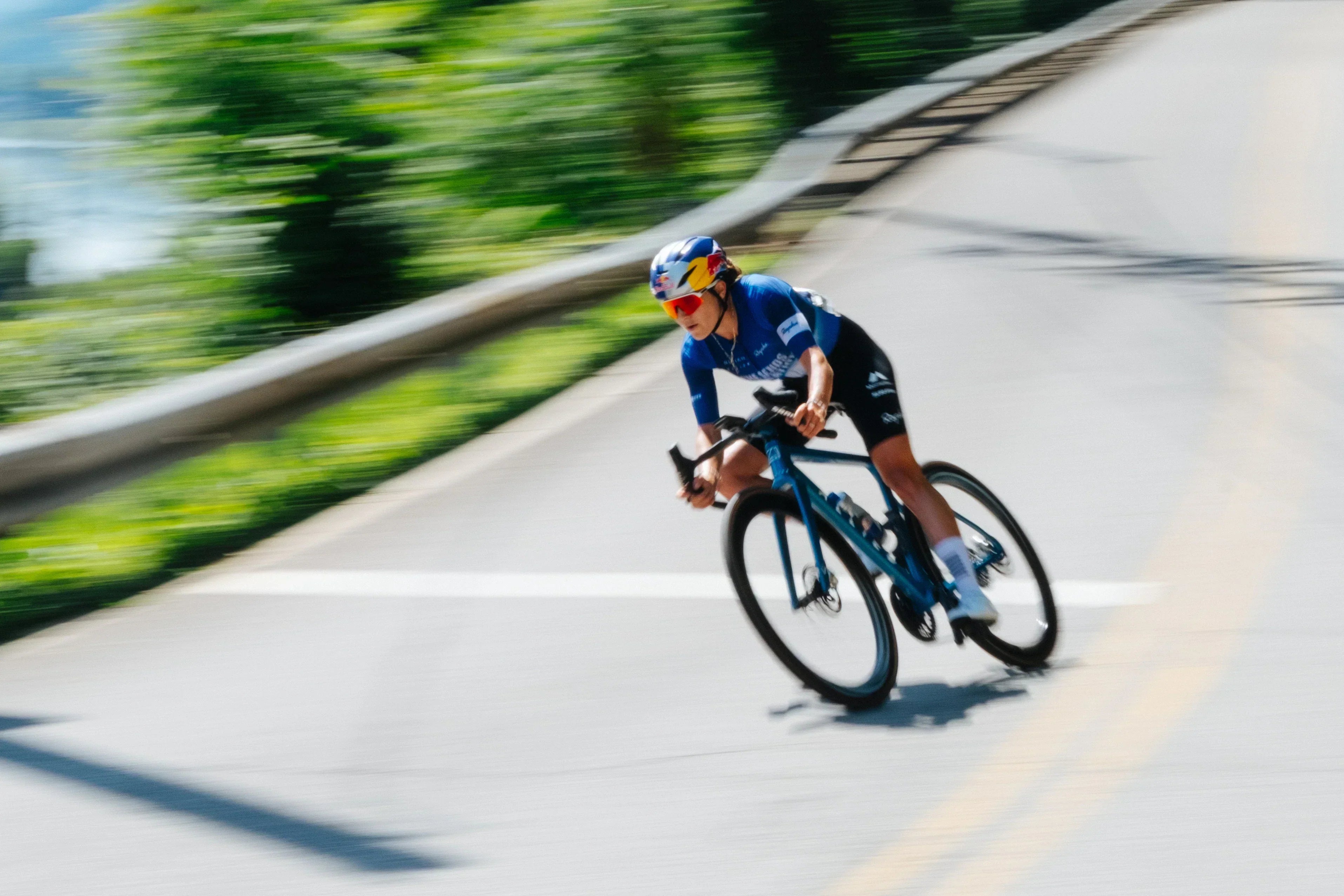 Kate Courtney racing on ALLIED ECHO at US Road National Championships