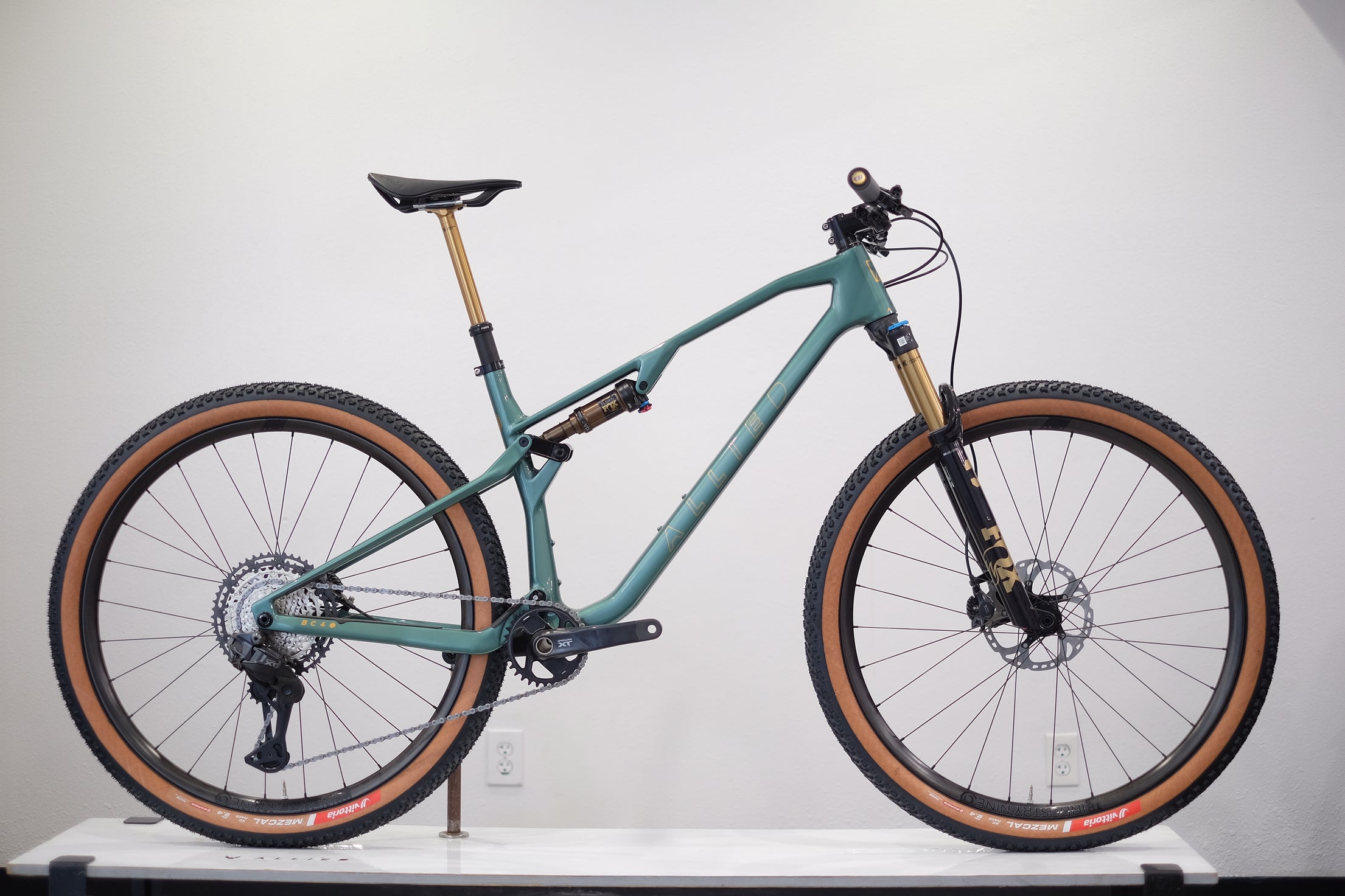 BC40 XT Di2 - Almond Green