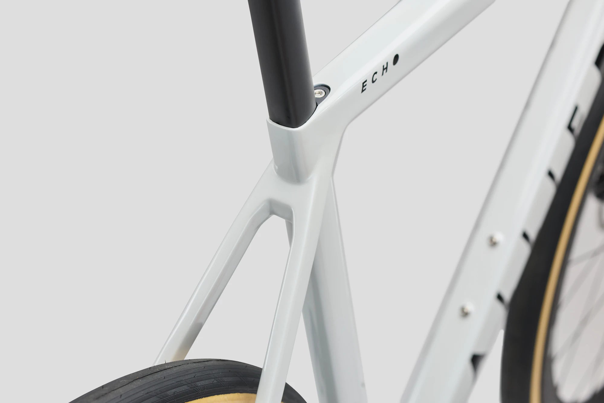 ECHO SRAM Force XPLR AXS Bike
